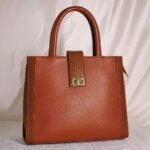 Brown Croc Tote – Elegant Leather Handbag