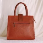 Brown Croc Tote – Elegant Leather Handbag - Image 2